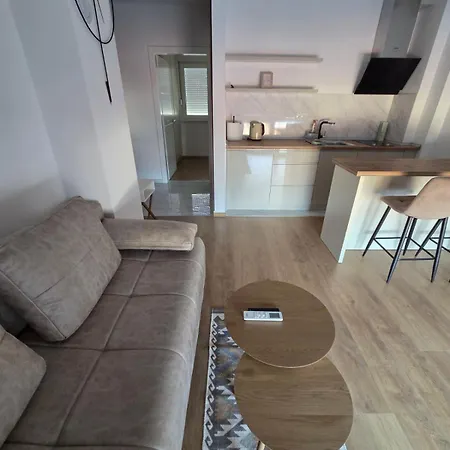 Apartman Como Appartamento *